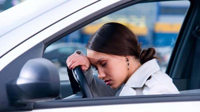 pericol de conducere când este somnolenta; riscul de somnolență în timpul conducerii