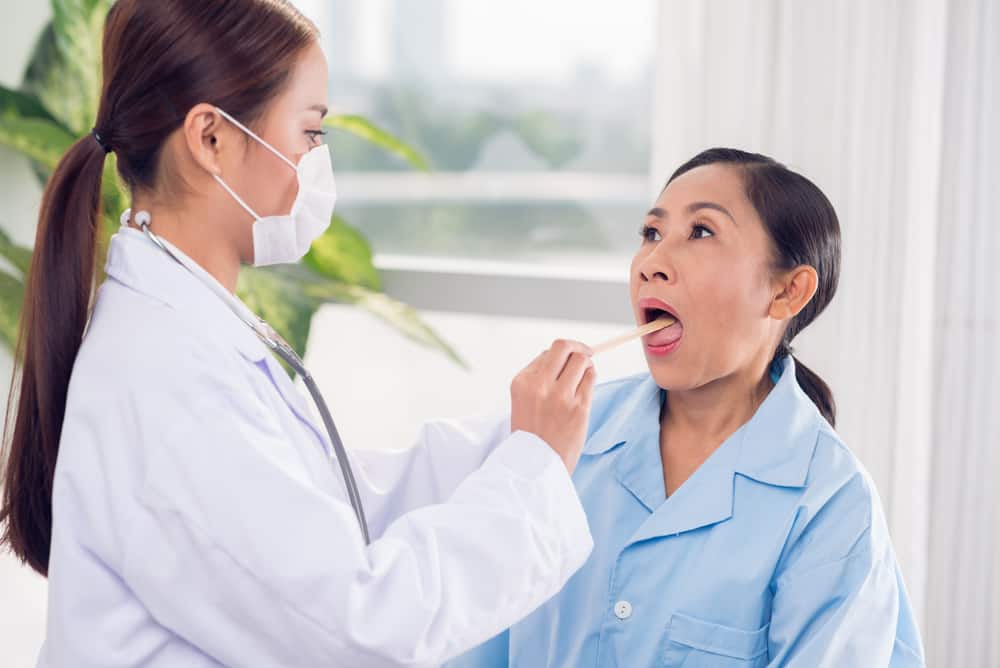 Durerea în gât Când înghițirea poate fi un simptom al oinofagiei