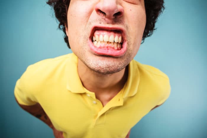 cum să scapi de obiceiurile de crăpare a dinților bruxismului