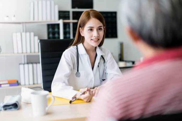 afirmațiile de asigurări de sănătate se verifică de la medicul dumneavoastră pentru boli simptomatice