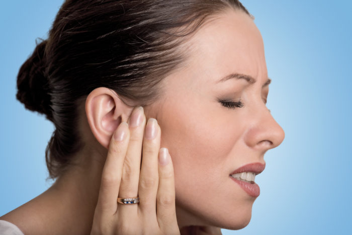 obțineți o infecție la urechea adultă