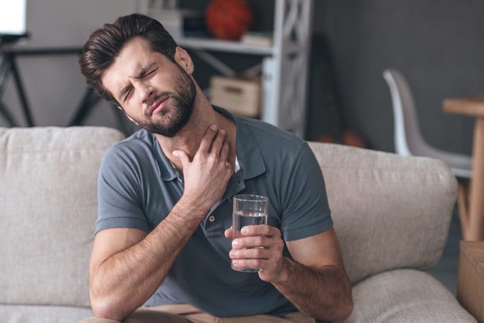 de ce este gripa marcată prin înghițirea durerii