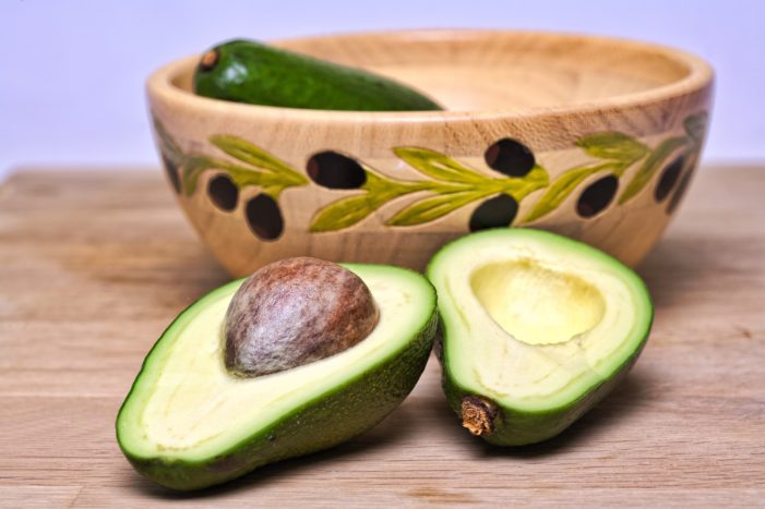 beneficiile uleiului de avocado pentru piele