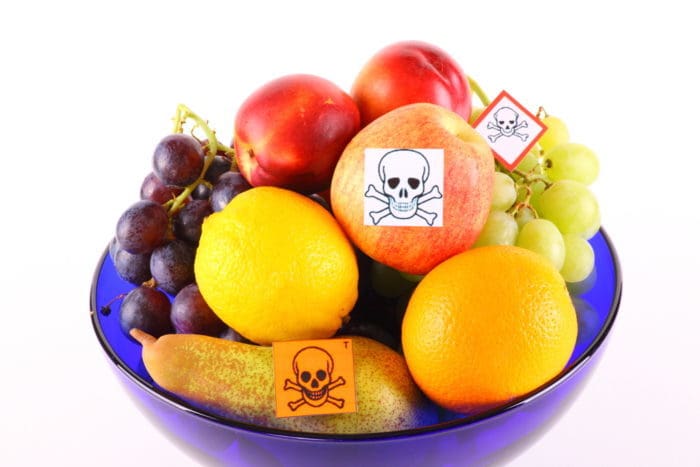 fructele conțin pesticide ridicate