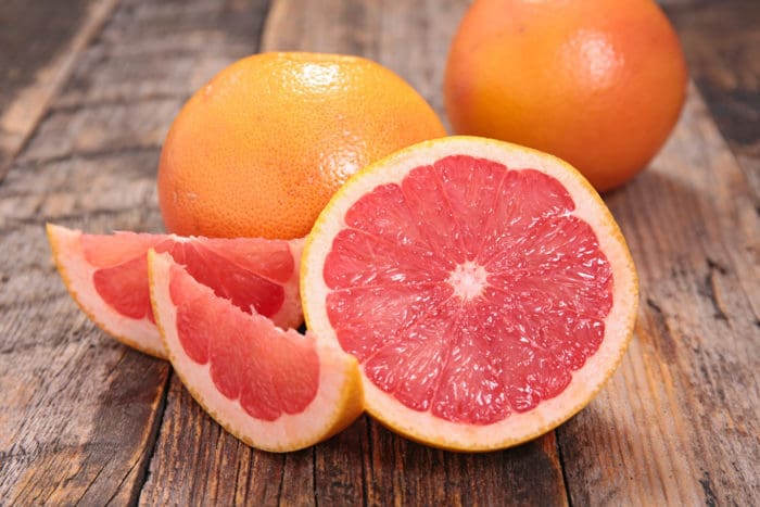 beneficiile și riscurile grapefruitului sunt