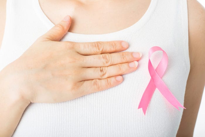 caracteristicile cancerului de sân reprezintă caracteristica inițială a cancerului de sân, o caracteristică a bulgărilor de cancer de sân, cauza cancerului de sân, o caracteristică a cancerului de sân în stadiu incipient