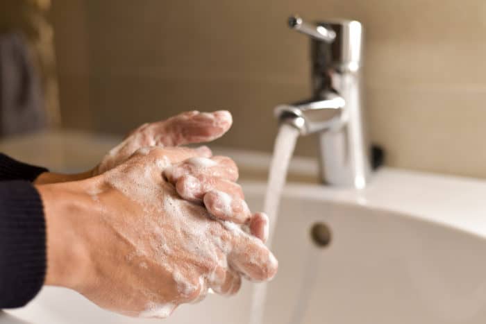 spălați mâinile înainte de sex